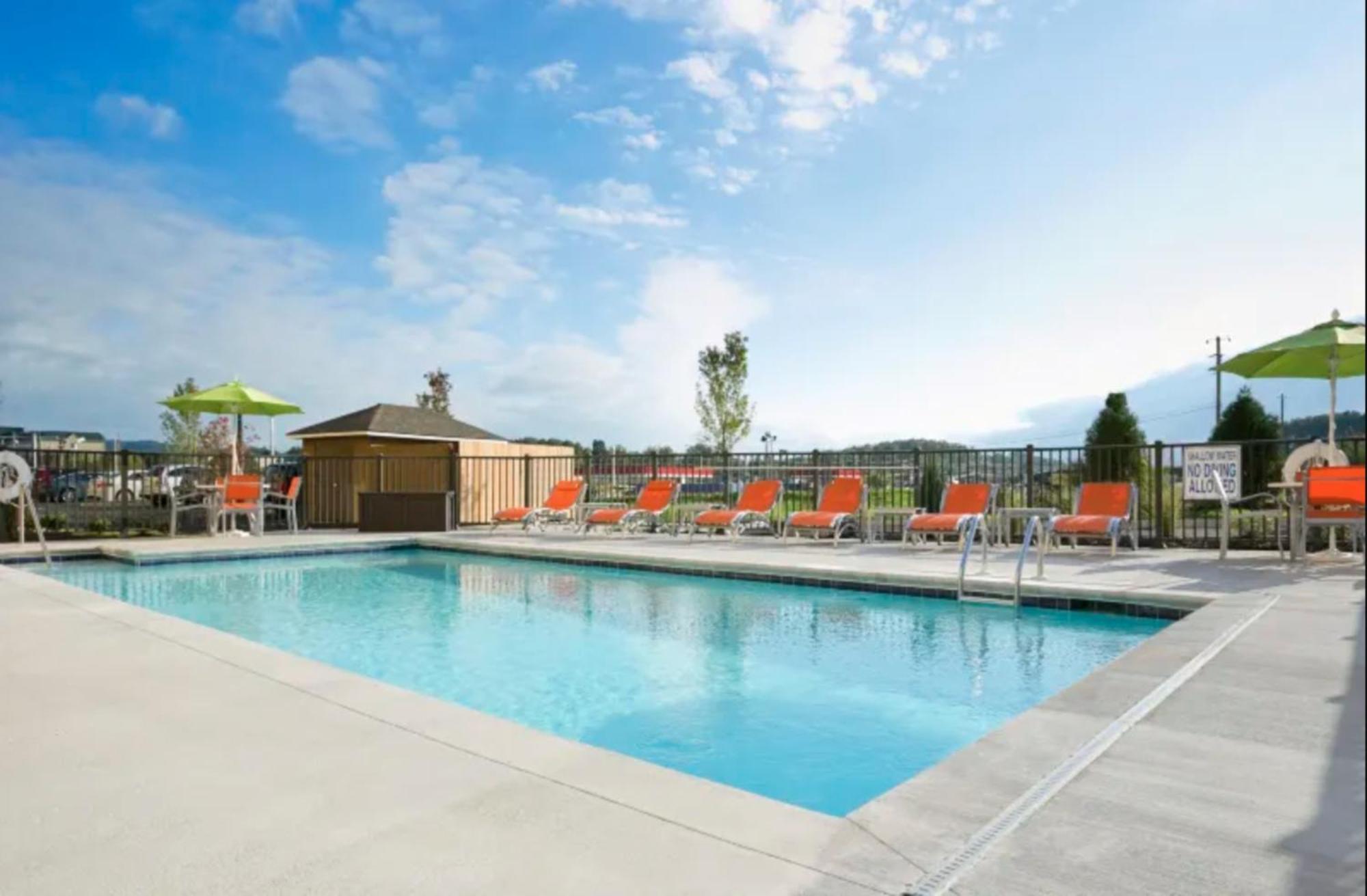 Hampton Inn Clinton Exterior foto