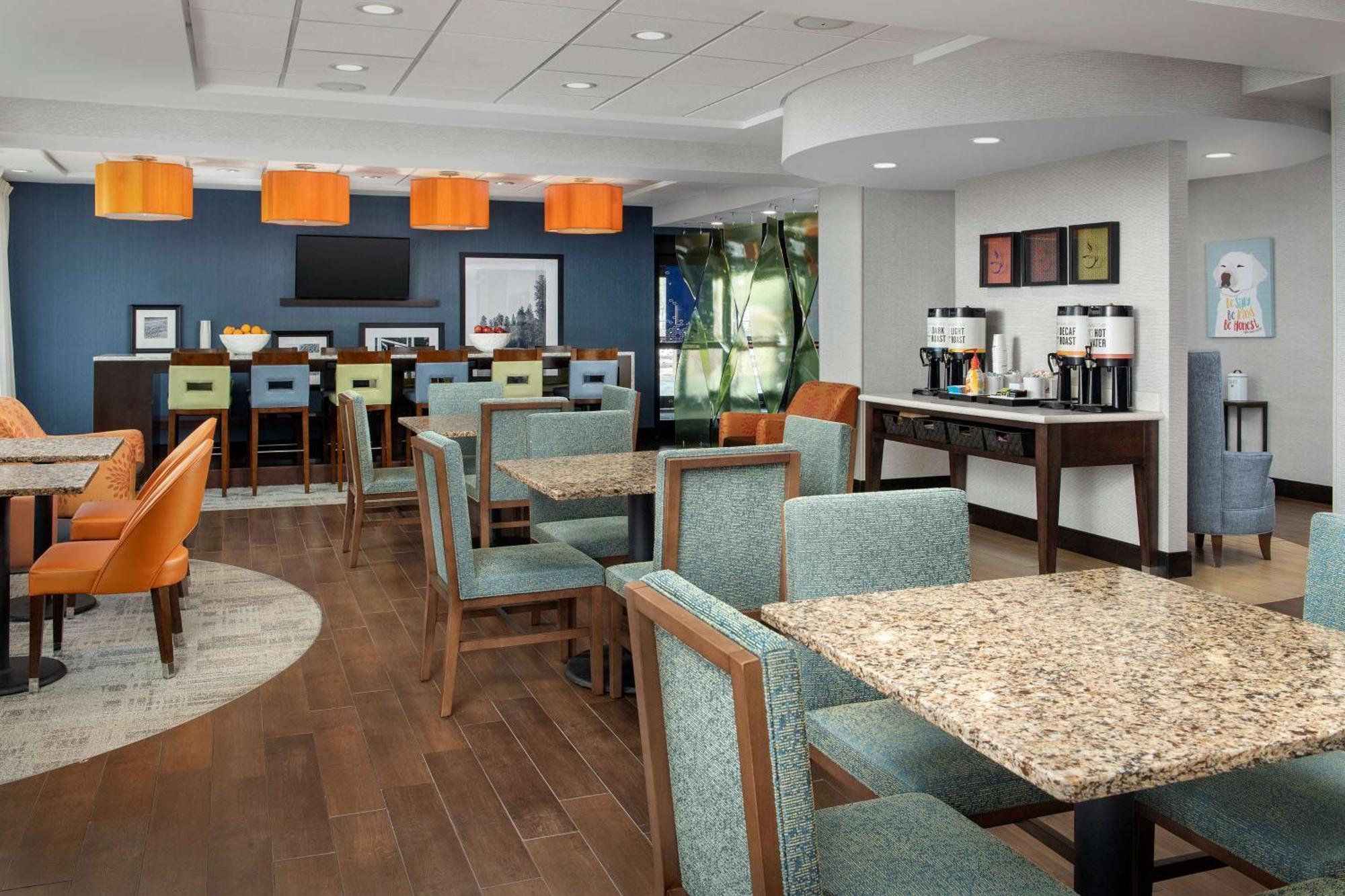 Hampton Inn Clinton Exterior foto